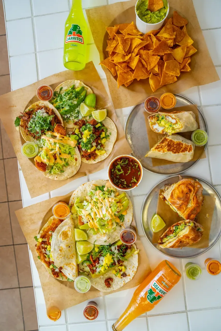 Gus Tacos