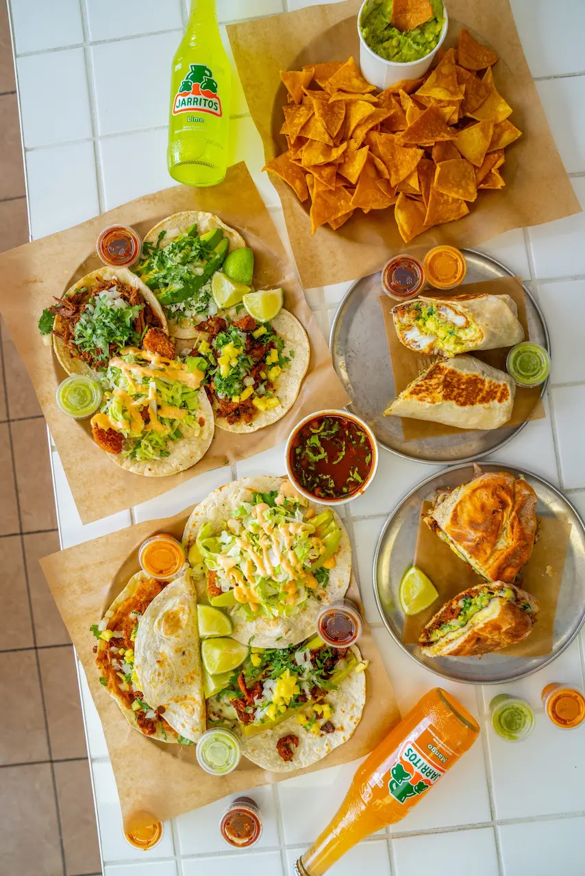 Gus Tacos photo